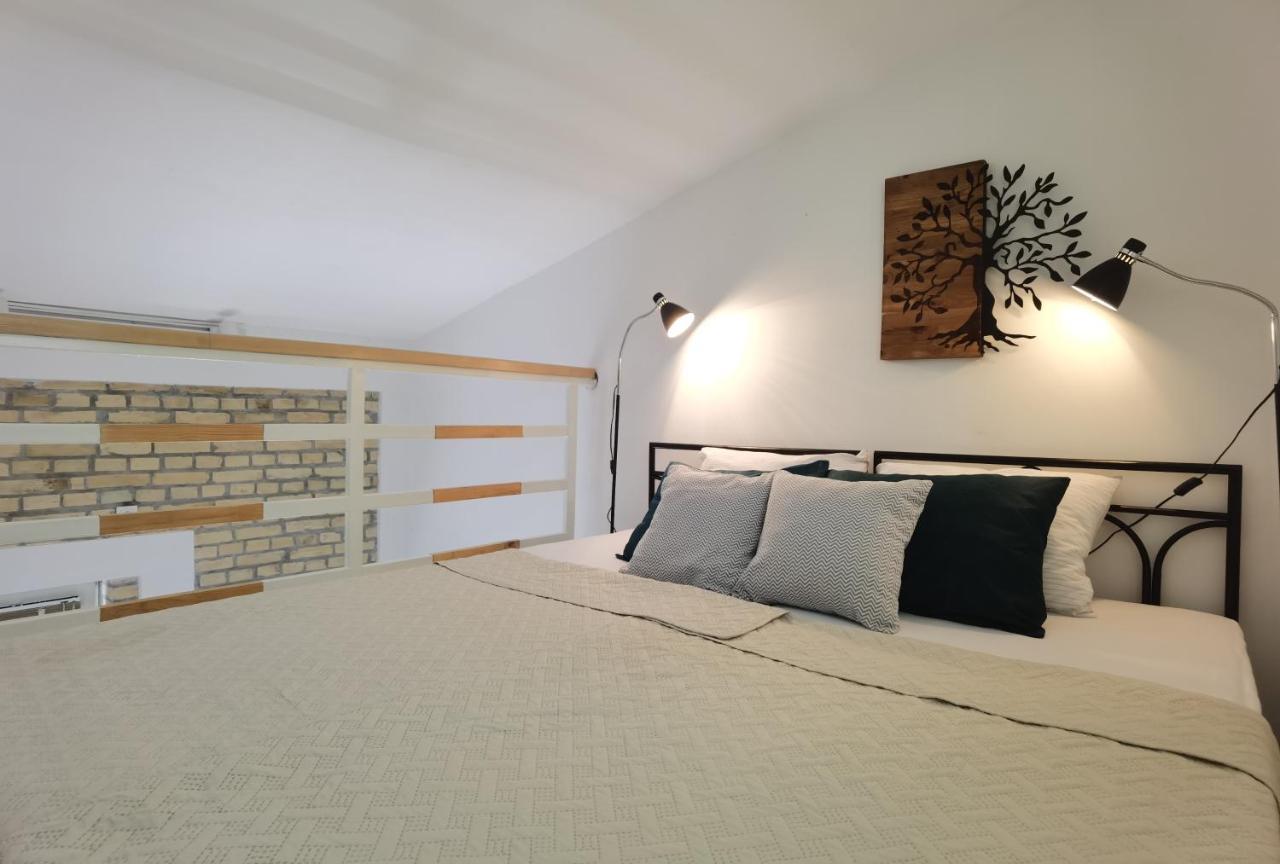 Zona Apartments 2 兹雷尼亚宁 外观 照片